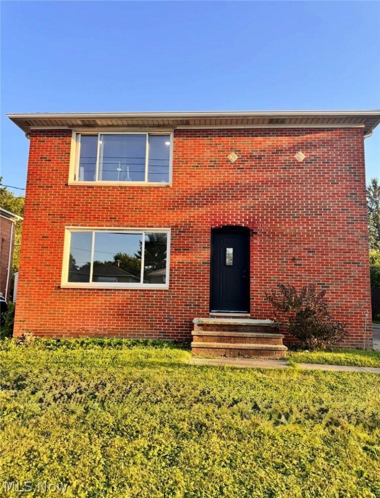 2907 Snow Road #up, Parma, OH, 44134