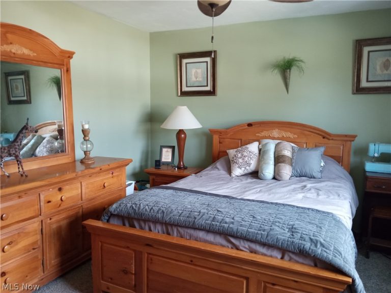 13578 Foxcroft Drive, Garfield Heights, OH - Photo 5