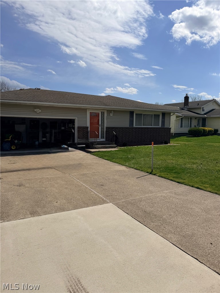 6081 Sunset Drive, Bedford Heights, OH - Photo 3