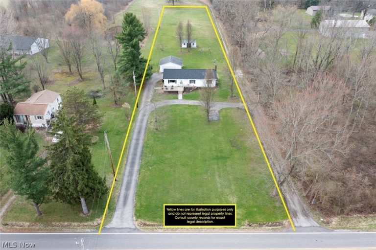 1852 Ridgewood Road, Wadsworth, OH - Photo 3