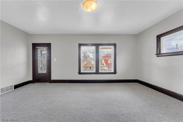 9002 Rosewood Avenue #2/UP, Cleveland, OH - Photo 3