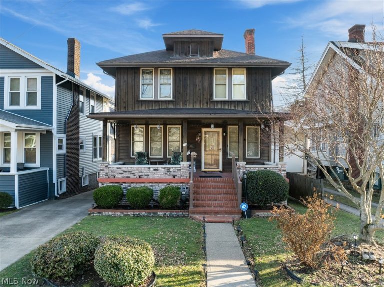 13 Prospect Street, Bridgeport, OH - Photo 2