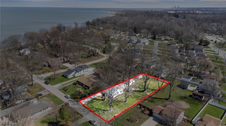 4633 Farley Drive, Mentor, OH - Photo 3