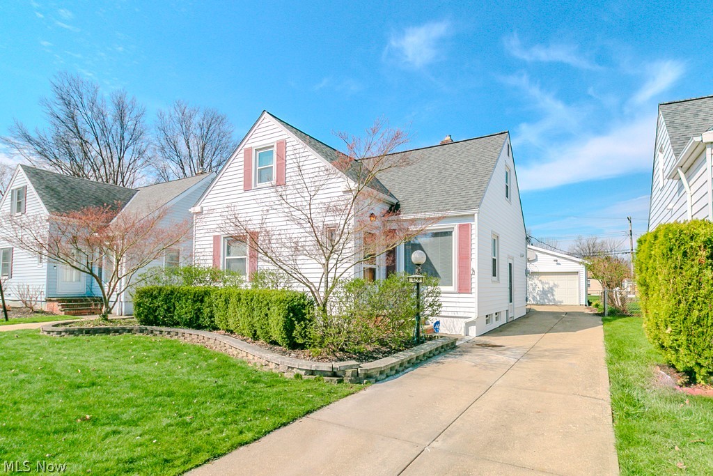 428 274th St, Euclid, OH