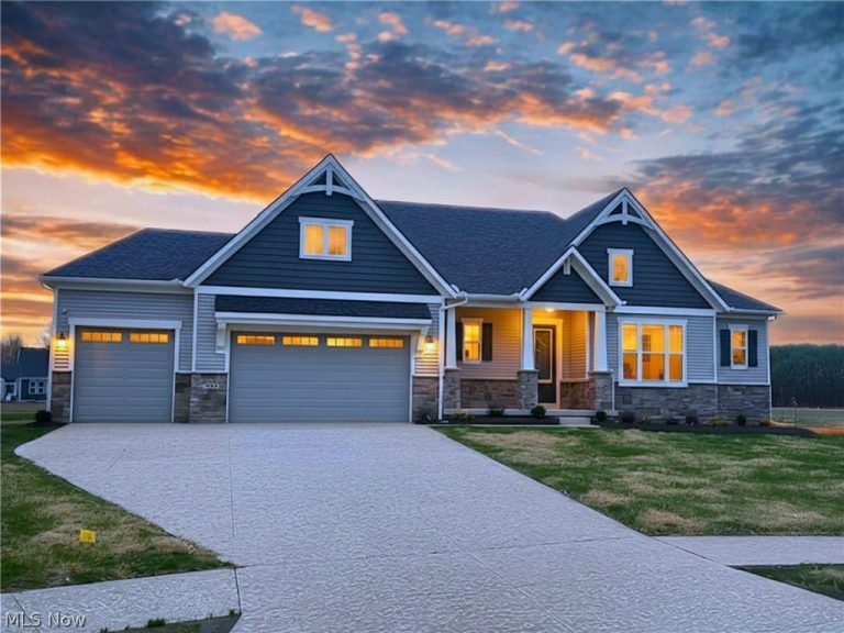 5843 Marcella Way, North Ridgeville, OH - Photo 2