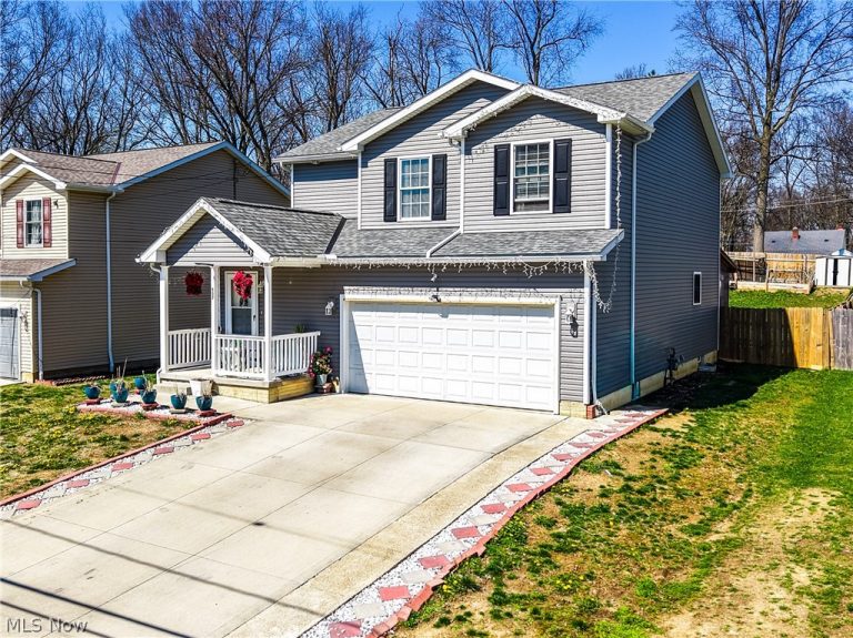 537 Magnolia Avenue, Cuyahoga Falls, OH - Photo 3