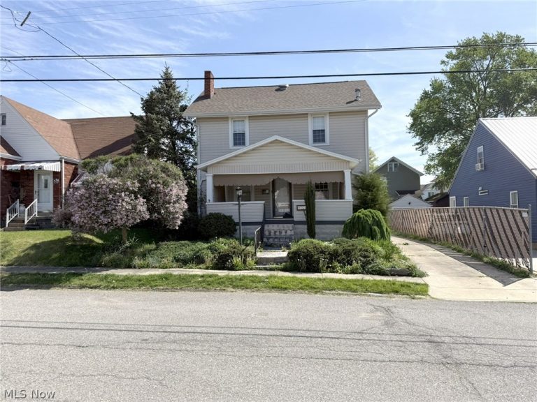 612 Eastlawn Avenue, Parkersburg, WV - Photo 2