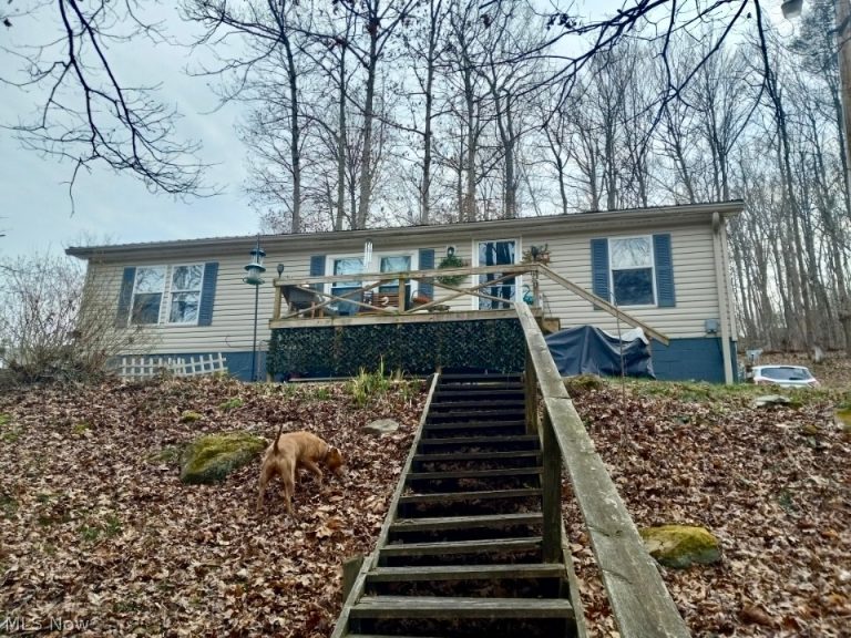 2742 Laurel Creek Road, Waverly, WV, 26184