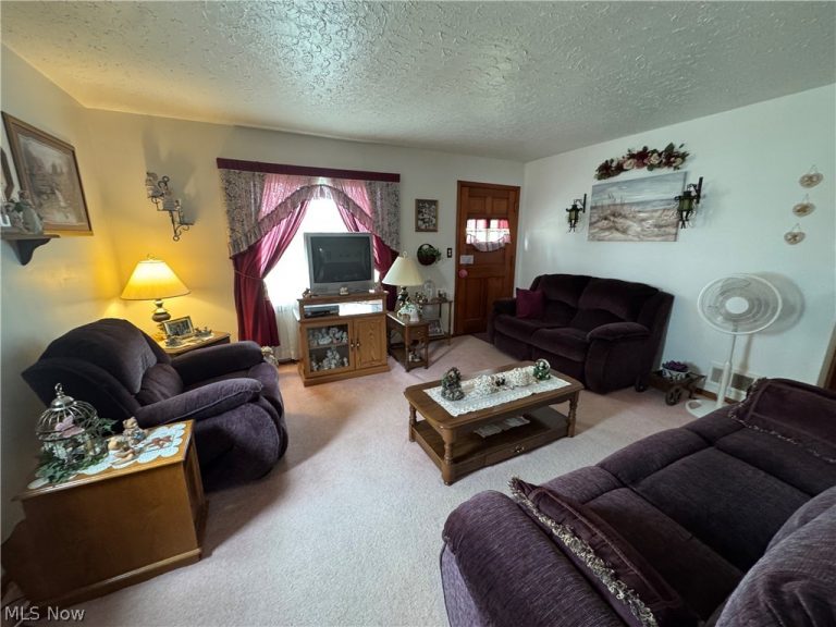34046 Sylvia Drive, Eastlake, OH - Photo 8