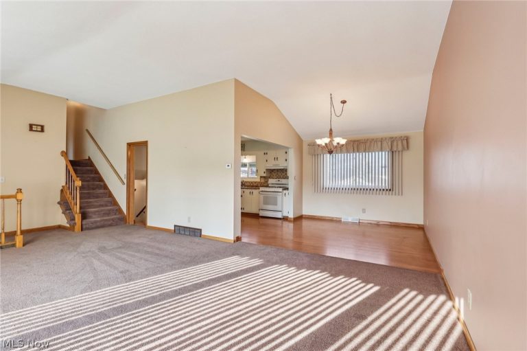7100 Trevor Lane, Parma, OH - Photo 6