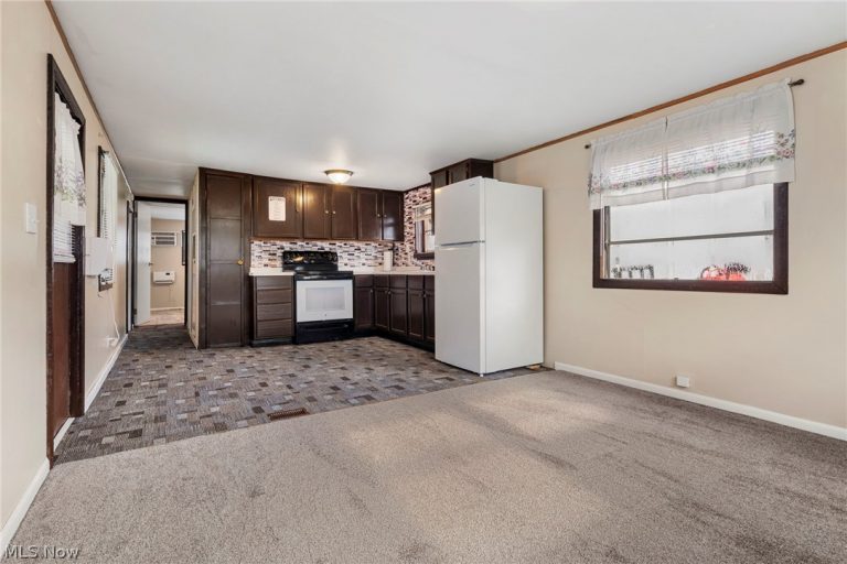 3354 Hilton Street #33, Massillon, OH - Photo 4