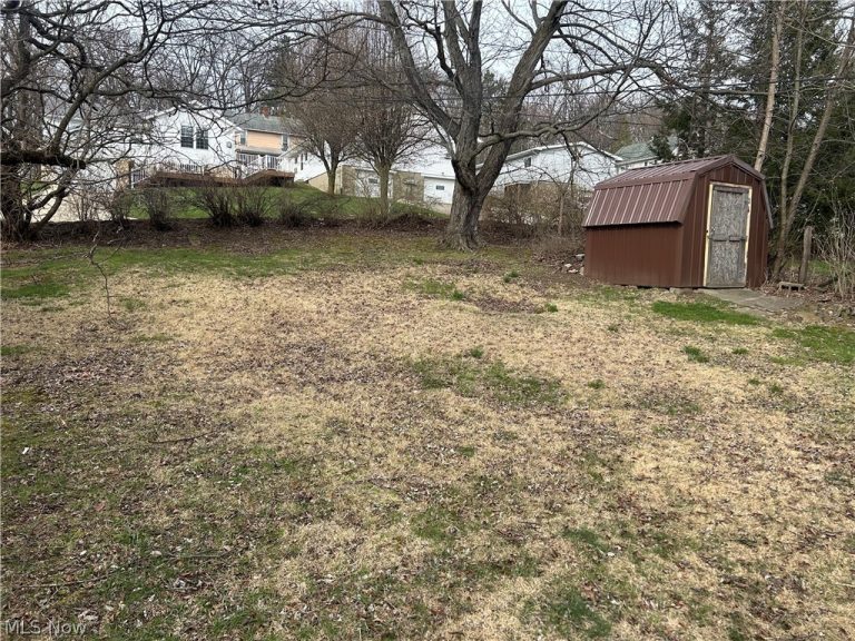 1618 Adams Street, Coshocton, OH - Photo 5