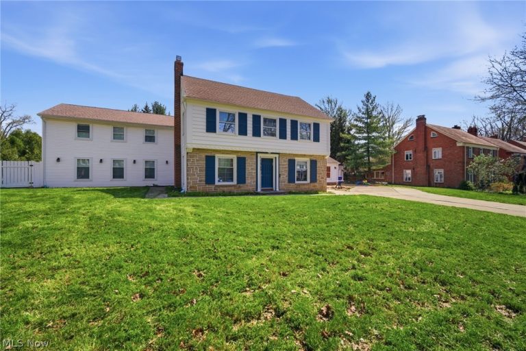 2343 Miramar Boulevard, University Heights, OH - Photo 2