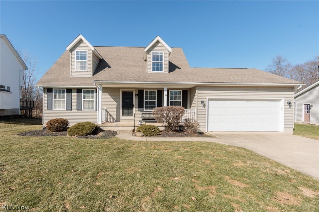 819 Savannah Trail, Medina, OH