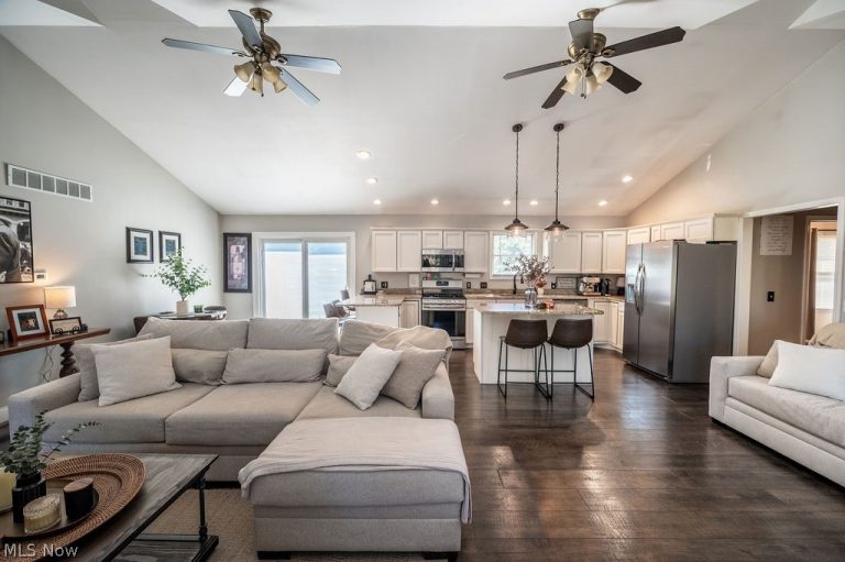 2891 Waterford Road, Marietta, OH - Photo 3