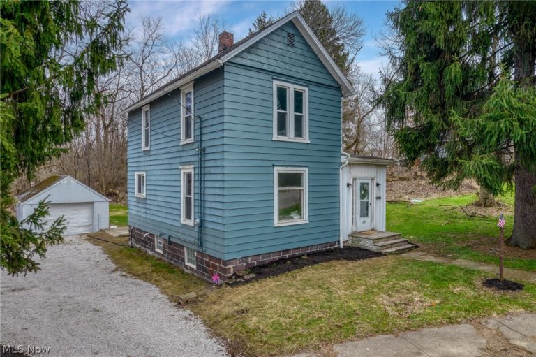 849 Walnut Avenue, Alliance, OH - Photo 2