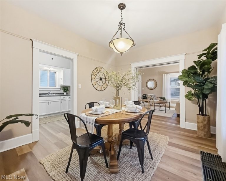 702 Dickson Street, Youngstown, OH - Photo 6