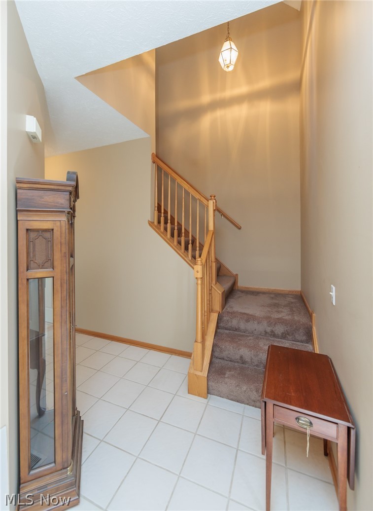 18608 Southporte Drive, Strongsville, OH - Photo 4