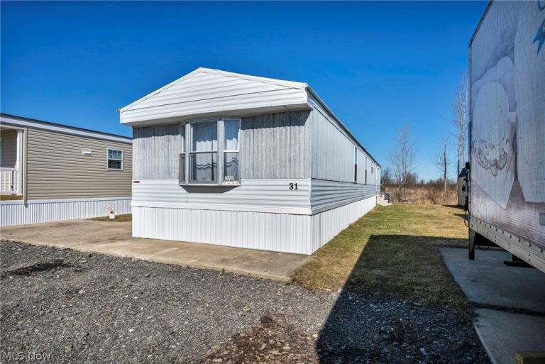 120 Sunset Drive #31, Lodi, OH - Photo 3
