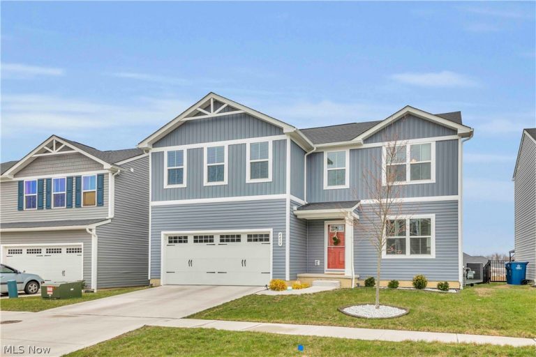 4459 Bellow Drive, Lorain, OH - Photo 2