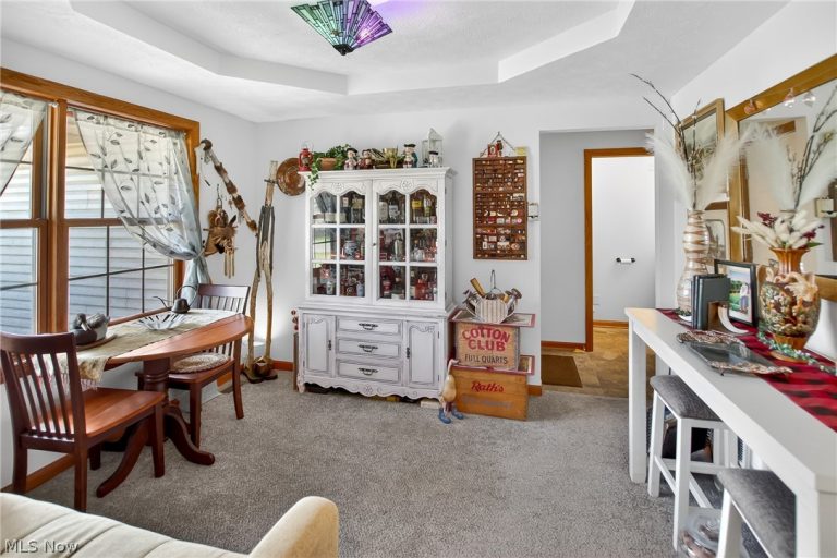 269 Chart Road, Cuyahoga Falls, OH - Photo 3