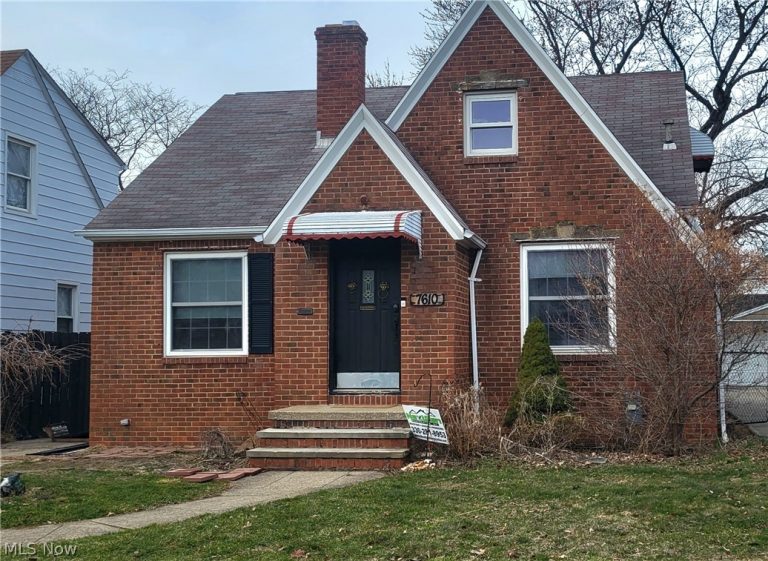 7610 Renwood Drive, Parma, OH, 44129