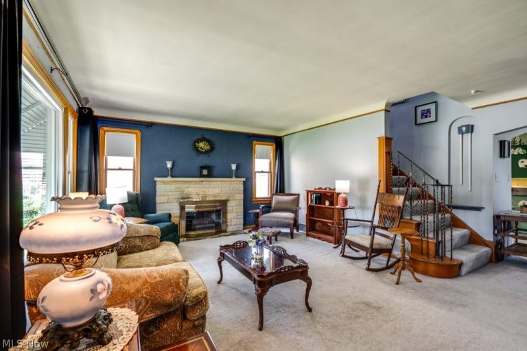 16080 Glenridge Avenue, Middleburg Heights, OH - Photo 3