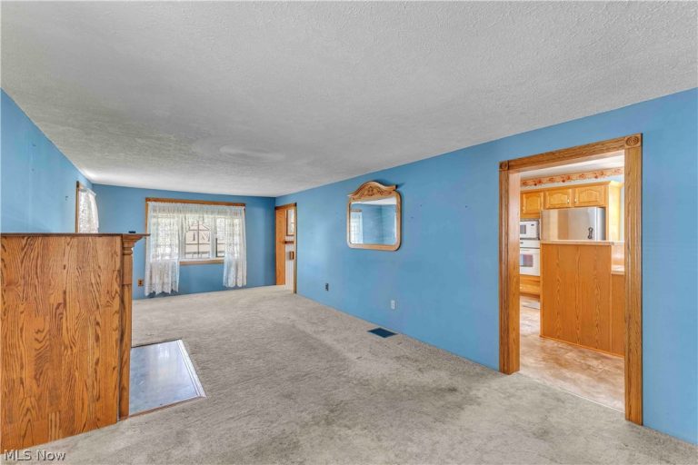 2140 Gardenland Avenue, Niles, OH - Photo 4