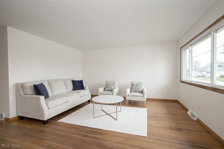 451 Fulmer Avenue, Akron, OH - Photo 2