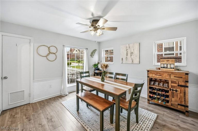 1724 Chestnut Boulevard, Cuyahoga Falls, OH - Photo 5