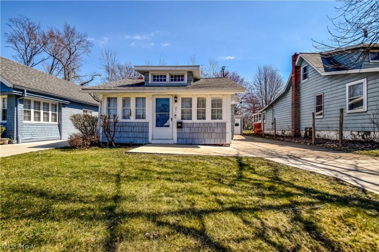 271 238 Street, Euclid, OH, 44123