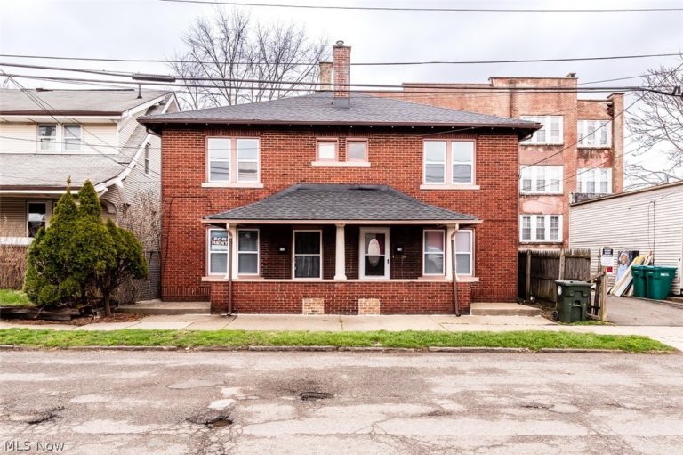 2241 Tuscarawas Street, Canton, OH - Photo 4