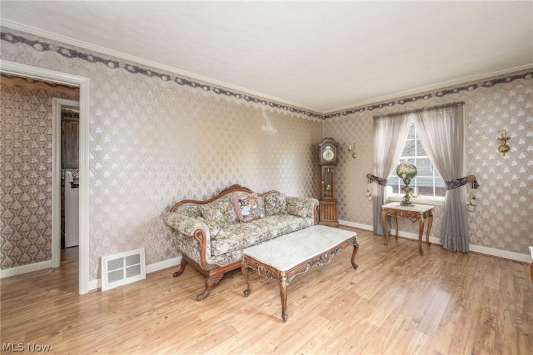 211 Millview Place, Canton, OH - Photo 6