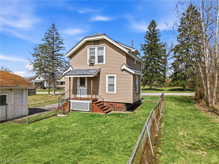 2678 Draper Avenue, Warren, OH - Photo 8
