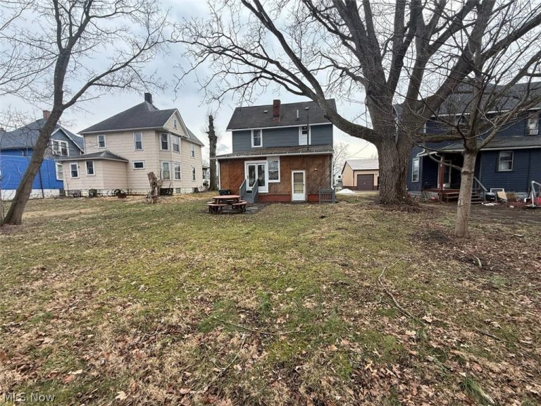 2329 Winfield Way, Canton, OH - Photo 8