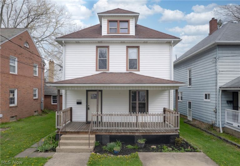 521 Market Street, Orrville, OH, 44667