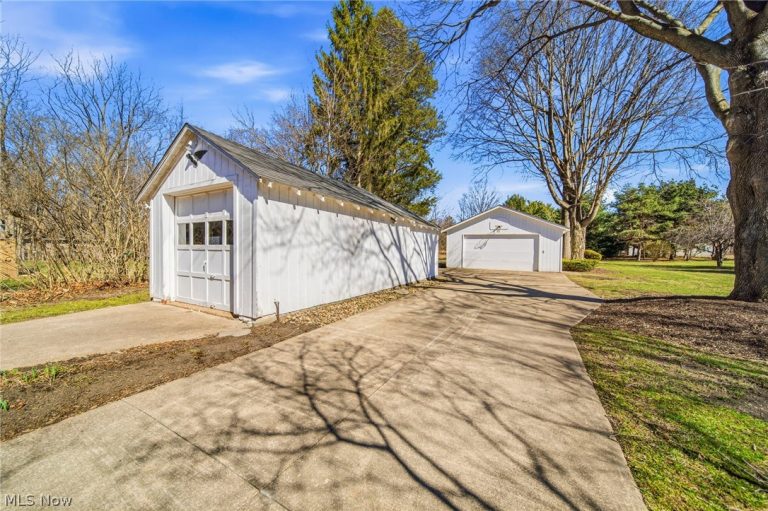 6943 Roosevelt Avenue, Mentor, OH - Photo 6