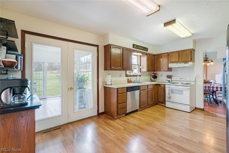 40140 Miller Road, Leetonia, OH - Photo 8