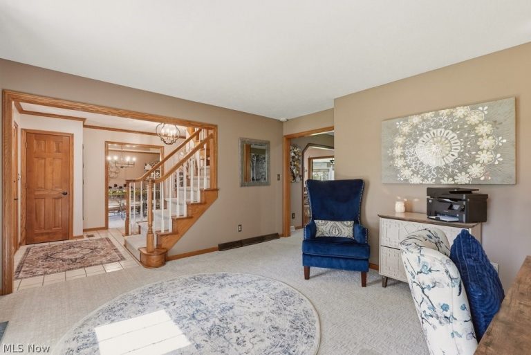 3606 Avanti Lane, Uniontown, OH - Photo 5
