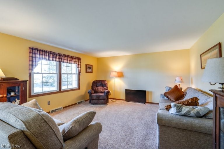 15269 Arnold Road, Dalton, OH - Photo 3