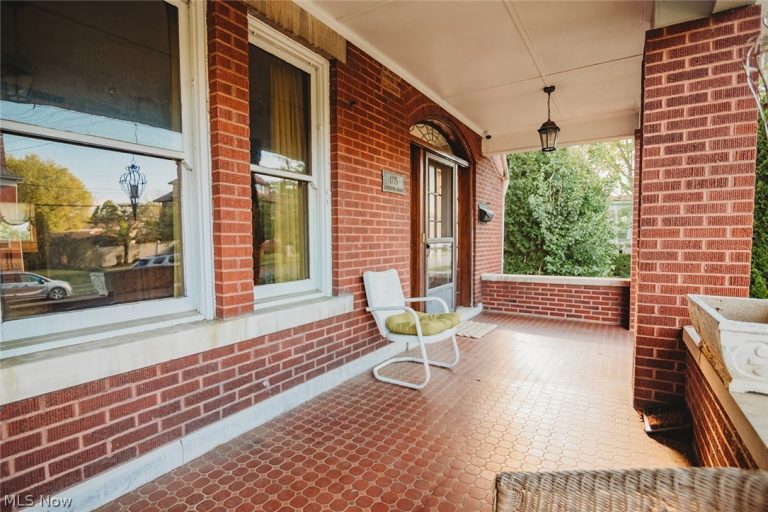 1225 Washington Avenue, Parkersburg, WV - Photo 3