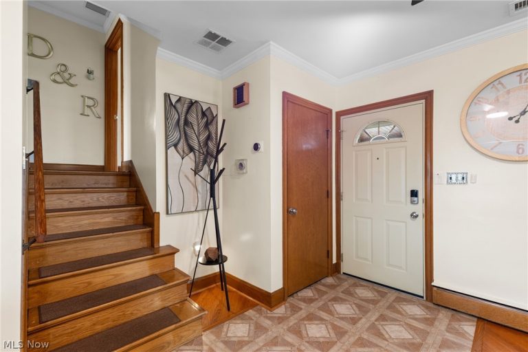211 Marietta Street, St Clairsville, OH - Photo 6