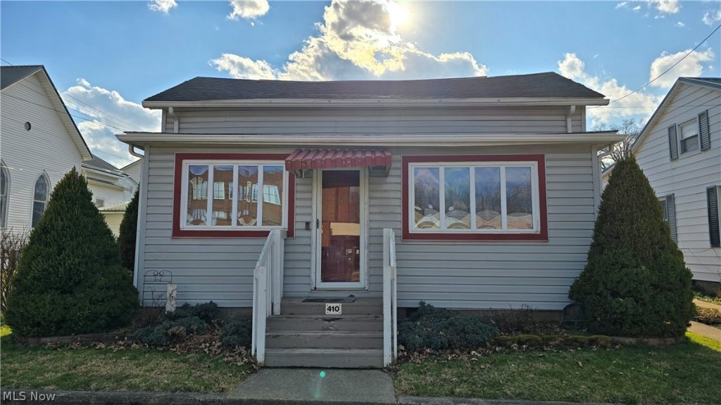 410 Mulberry Street, Elizabeth, WV