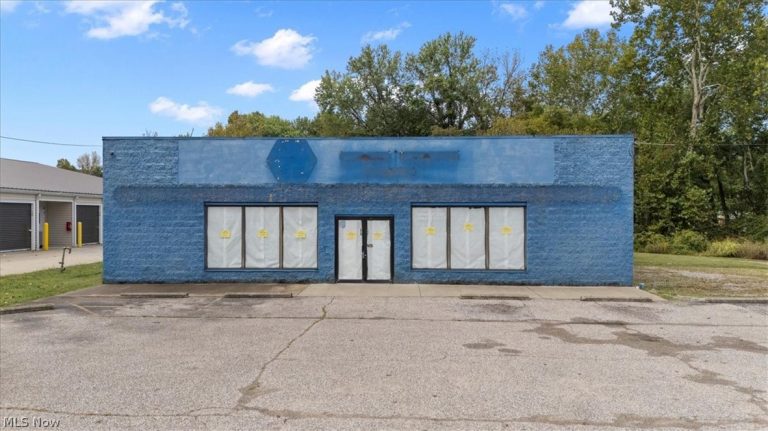516 Washington Street, Ravenswood, WV, 26164