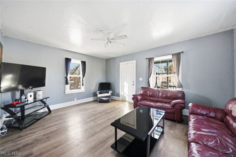 3323 Dallas Avenue, Lorain, OH - Photo 4