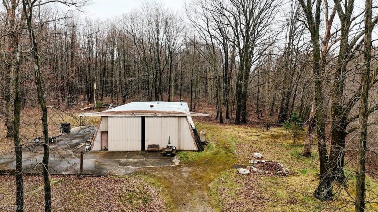 8840 Peck Road, Ravenna, OH - Photo 8