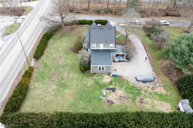 652 Parkway Boulevard, Norton, OH - Photo 3