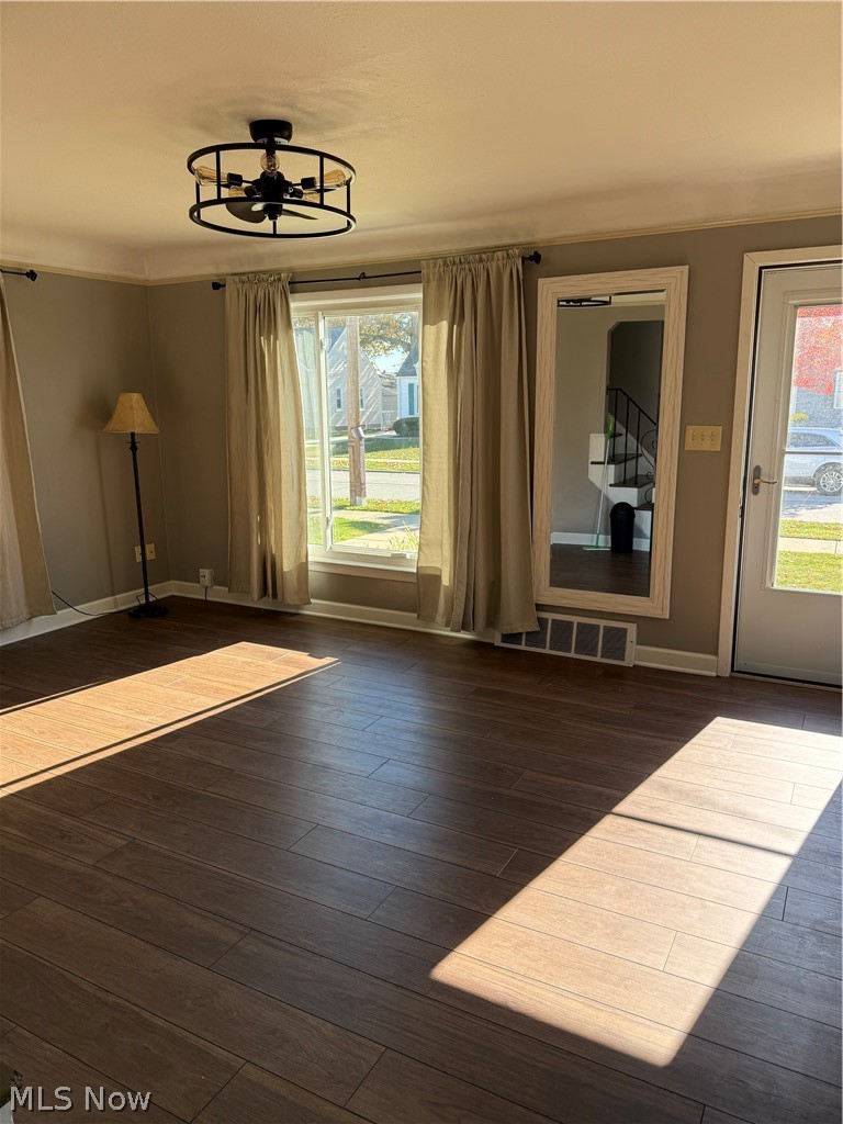 30401 Mildred Drive, Willowick, OH - Photo 2
