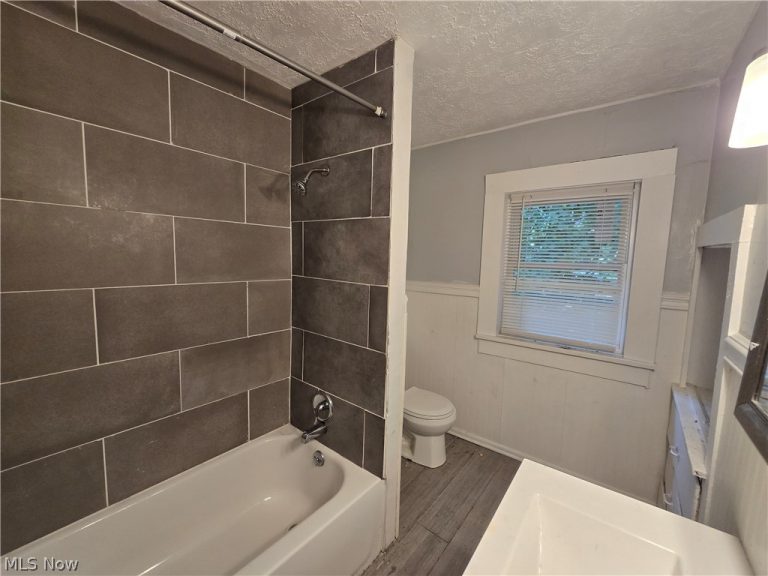 1412 Woodland Avenue, Canton, OH - Photo 6