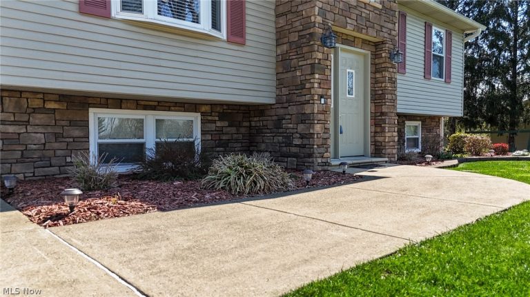 97 Woodland Acres Road, Marietta, OH - Photo 2